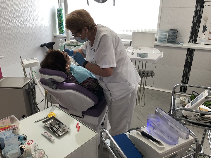 терапевтическое лечение зубов в стоматологии Москвы